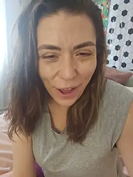 Ellie-L-Elizabeth online show from 06/22/26, 04:15
