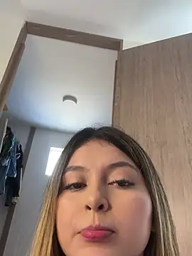 lunablossom  online show from 12/15/24, 04:15