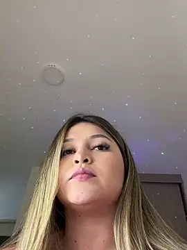 lunablossom  online show from 03/15/25, 08:10