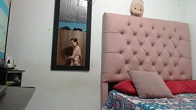 Snapshot of sabrinagee321930 chatting on 12/18/24, 11:34 sabrinagee321930 online show from 12/18/24, 11:34