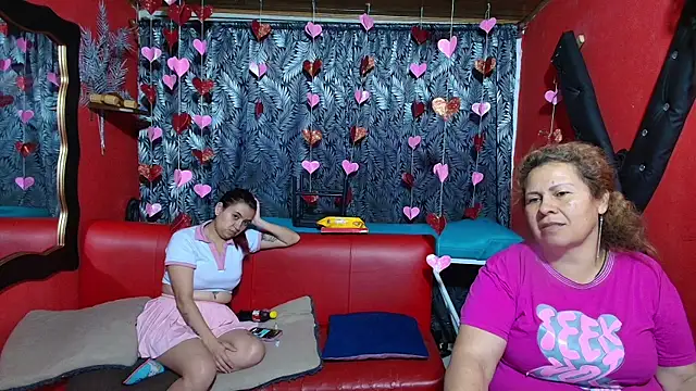 lesbiancuple online show from 02/13/25, 12:46