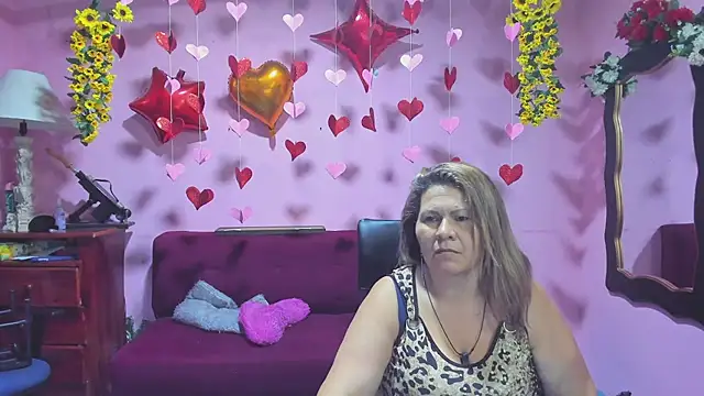Snapshot of lesbiancuple chatting on 02/12/26, 12:27 lesbiancuple online show from 02/12/26, 12:27