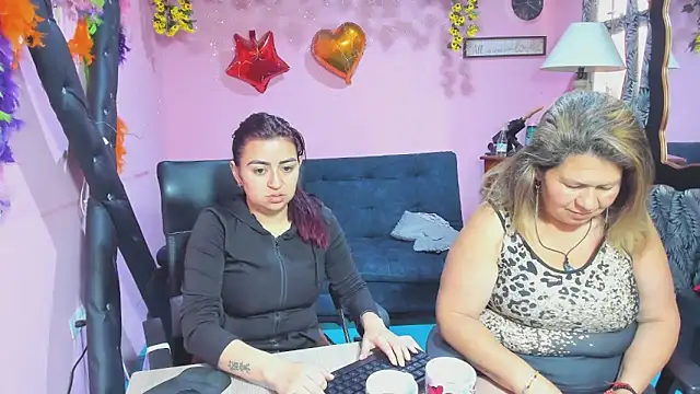 Snapshot of lesbiancuple chatting on 02/28/26, 11:55 lesbiancuple online show from 02/28/26, 11:55