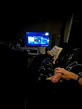 Snapshot of ROMAN2195 chatting on 12/09/24, 04:34 ROMAN2195 online show from 12/09/24, 04:34