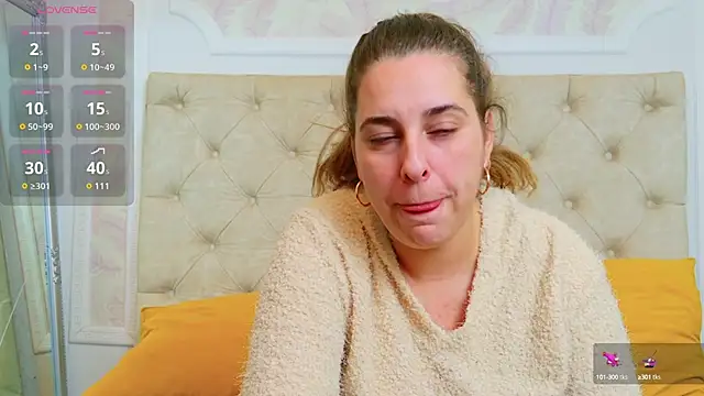 KarinaNoir online show from 10/29/25, 04:15