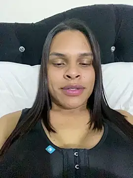 Snapshot of _diamondpamela chatting on 05/21/26, 04:30 diamondpamela online show from 05/21/26, 04:30