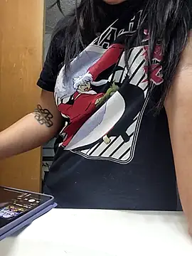 AriannaPena online show from 10/15/25, 11:05