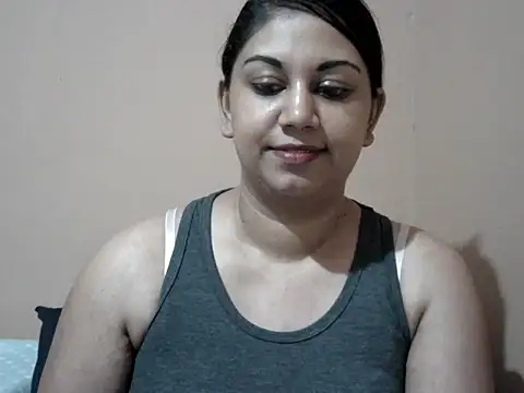 Snapshot of bellachow10 chatting on 02/01/26, 07:56 bellachow10 online show from 02/01/26, 07:56