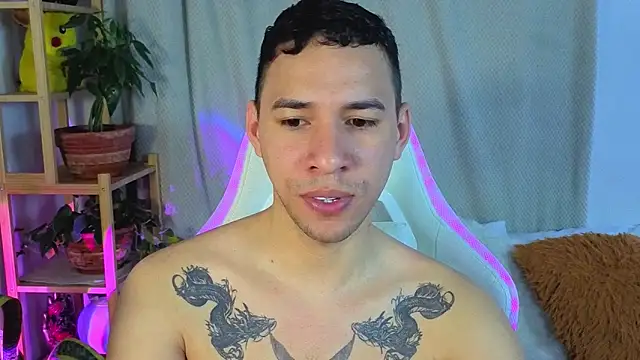 Snapshot of petter_coleman_ chatting on 09/25/25, 02:32 petter coleman  online show from 09/25/25, 02:32