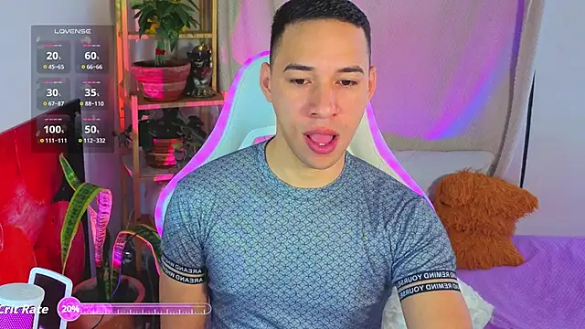 Snapshot of petter_coleman_ chatting on 10/06/25, 03:20 petter coleman  online show from 10/06/25, 03:20