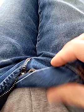 mickzizi online show from 02/04/25, 12:44