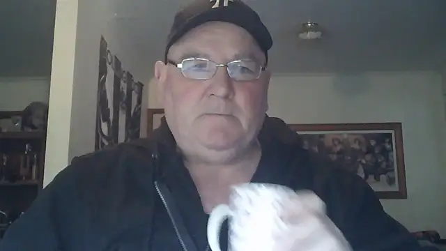 Snapshot of HOTANAL chatting on 09/18/25, 10:12 HOTANAL online show from 09/18/25, 10:12