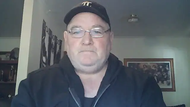 Snapshot of HOTANAL chatting on 09/27/25, 11:32 HOTANAL online show from 09/27/25, 11:32