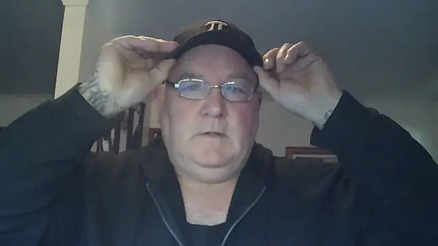 Snapshot of HOTANAL chatting on 09/28/25, 10:37 HOTANAL online show from 09/28/25, 10:37