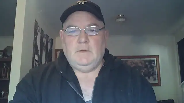 Snapshot of HOTANAL chatting on 10/03/25, 10:18 HOTANAL online show from 10/03/25, 10:18