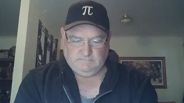 Snapshot of HOTANAL chatting on 10/16/25, 10:11 HOTANAL online show from 10/16/25, 10:11