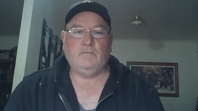 Snapshot of HOTANAL chatting on 10/25/25, 10:26 HOTANAL online show from 10/25/25, 10:26