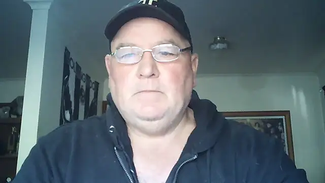 Snapshot of HOTANAL chatting on 11/19/25, 09:59 HOTANAL online show from 11/19/25, 09:59