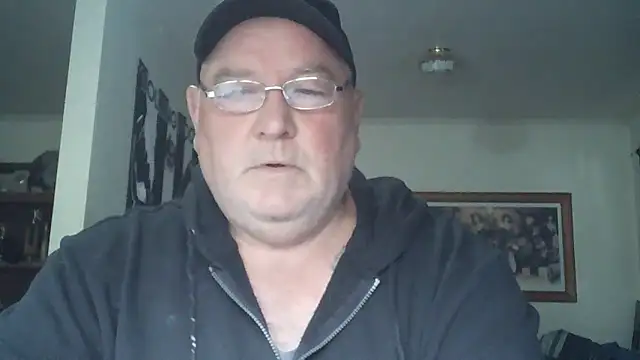 Snapshot of HOTANAL chatting on 11/20/25, 10:09 HOTANAL online show from 11/20/25, 10:09