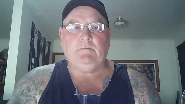 Snapshot of HOTANAL chatting on 11/25/25, 04:56 HOTANAL online show from 11/25/25, 04:56