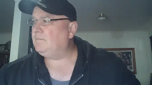 Snapshot of HOTANAL chatting on 12/01/25, 10:15 HOTANAL online show from 12/01/25, 10:15