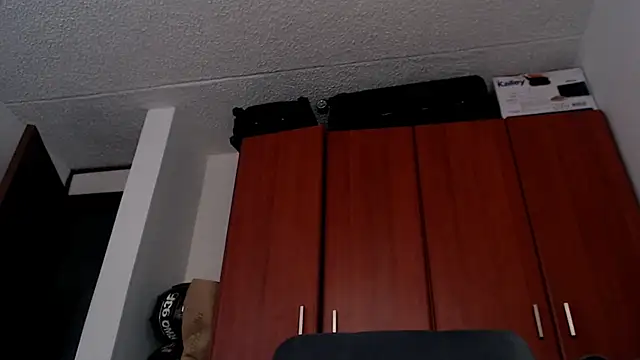 Juls winter  online show from 12/13/24, 09:20