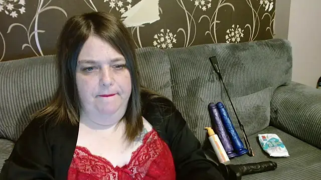 Snapshot of HouseWifeWhore_Milf chatting on 02/26/26, 11:04 HouseWifeWhore Milf online show from 02/26/26, 11:04