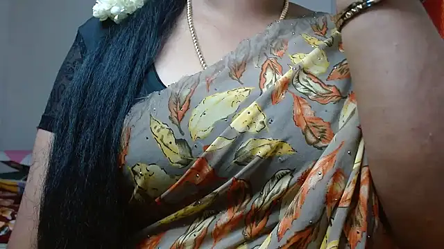 tamilharini online show from 09/23/25, 04:37