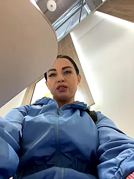 CrazzyChicks online show from 09/13/25, 05:51