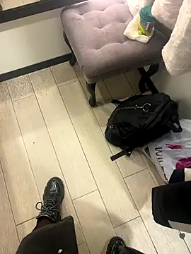 CrazzyChicks online show from 10/29/25, 09:44