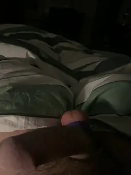 Snapshot of BennoBigD chatting on 02/09/25, 01:11 BennoBigD online show from 02/09/25, 01:11