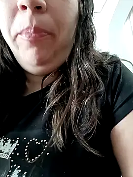 isabella rossse online show from 12/19/24, 12:56