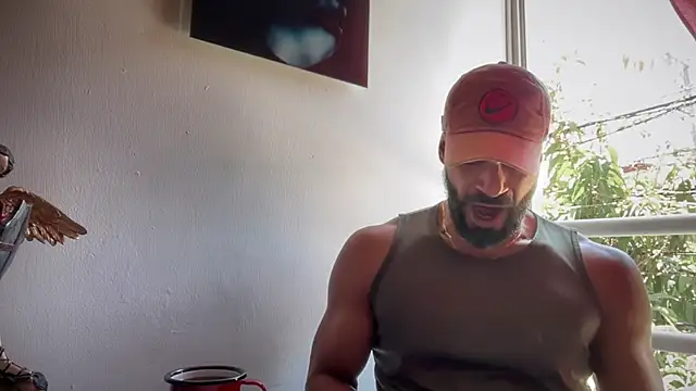 Snapshot of romeolovedark chatting on 09/15/25, 03:56 romeolovedark online show from 09/15/25, 03:56