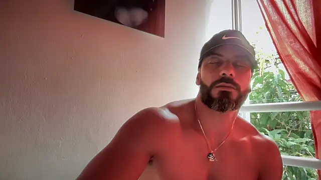 Snapshot of romeolovedark chatting on 10/05/25, 11:30 romeolovedark online show from 10/05/25, 11:30