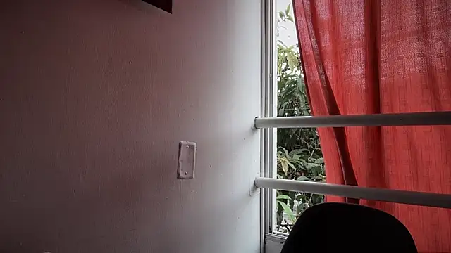 Snapshot of romeolovedark chatting on 10/10/25, 02:49 romeolovedark online show from 10/10/25, 02:49