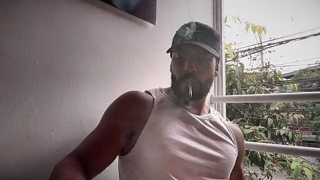 Snapshot of romeolovedark chatting on 10/18/25, 07:58 romeolovedark online show from 10/18/25, 07:58