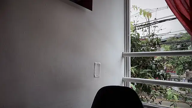 Snapshot of romeolovedark chatting on 10/24/25, 07:43 romeolovedark online show from 10/24/25, 07:43