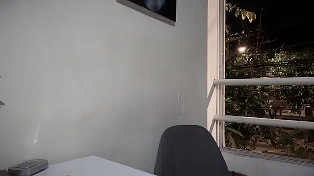 Snapshot of romeolovedark chatting on 11/26/25, 05:52 romeolovedark online show from 11/26/25, 05:52