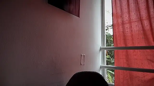 Snapshot of romeolovedark chatting on 11/27/25, 01:35 romeolovedark online show from 11/27/25, 01:35