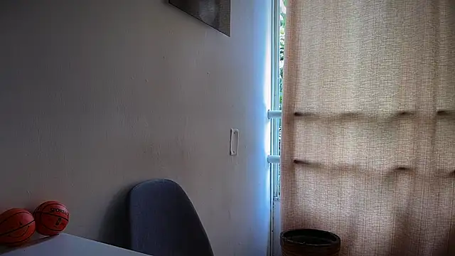 romeolovedark online show from 05/18/26, 04:02
