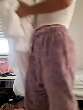 laura dirtyhot online show from 12/16/24, 08:20