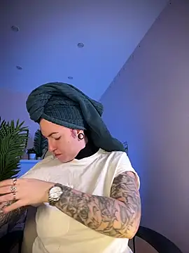IvyHoney online show from 12/11/24, 06:47