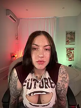 IvyHoney online show from 03/18/25, 10:57