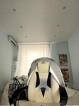 IvyHoney online show from 09/28/25, 07:47