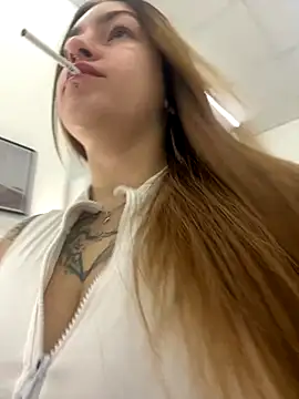 IvyHoney online show from 10/25/25, 08:33