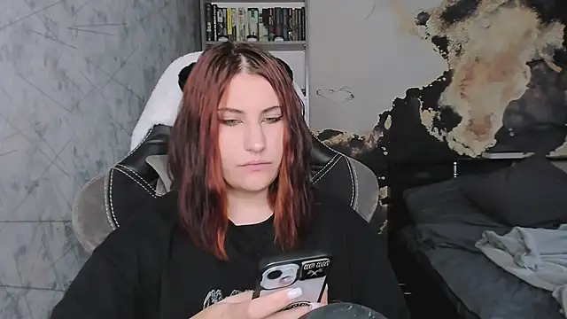 Snapshot of dj_eban_ chatting on 09/23/25, 01:41 dj eban online show from 09/23/25, 01:41