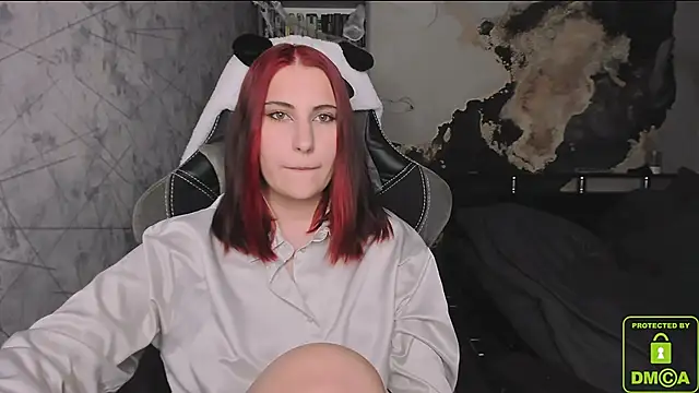 Snapshot of dj_eban_ chatting on 10/05/25, 03:32 dj eban online show from 10/05/25, 03:32