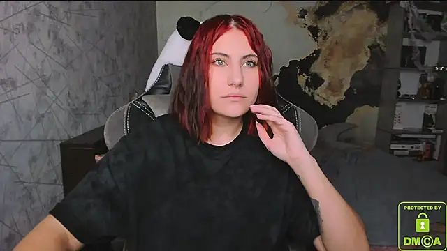 Snapshot of dj_eban_ chatting on 10/25/25, 05:51 dj eban online show from 10/25/25, 05:51