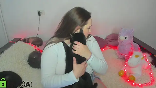 Snapshot of NataliEvans chatting on 12/10/24, 05:00 NataliEvans online show from 12/10/24, 05:00