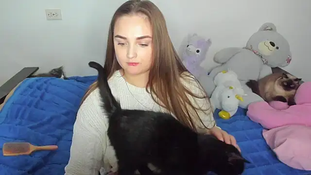 Snapshot of NataliEvans chatting on 09/17/25, 09:38 NataliEvans online show from 09/17/25, 09:38